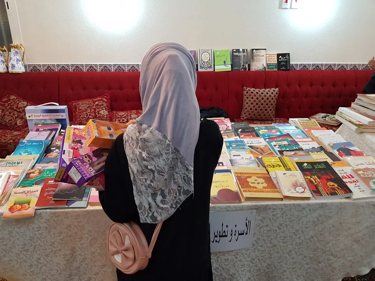 في القطيف.. معرض للكتاب يودّع 400 عنوان بيومه الأول