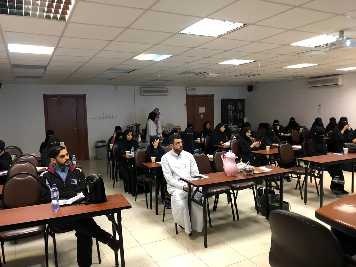 الحمود يرفع مهارات 36 متدرباً بصحة الشرقية في أساسيات لغة الإشارة