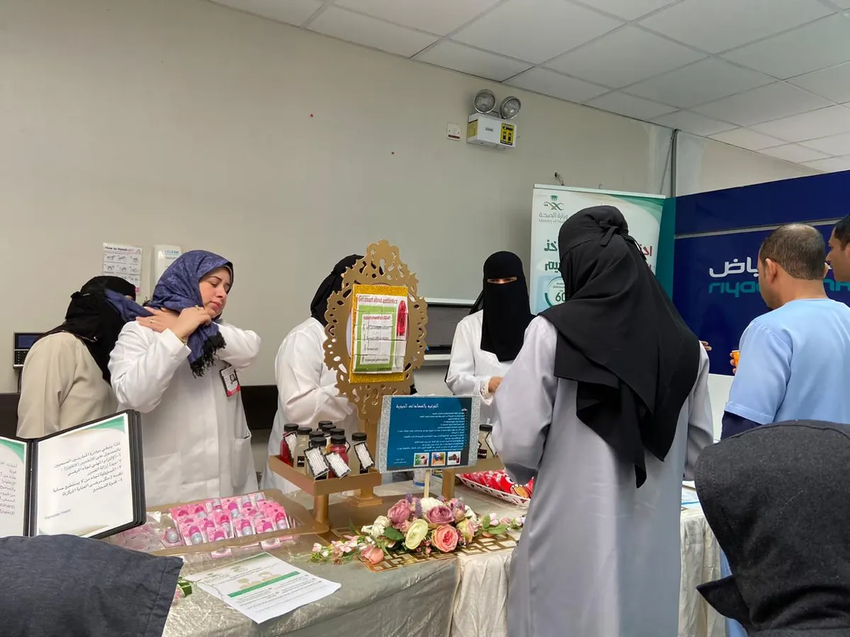في مركزي القطيف.. حملة تتجاوز التثقيف العام وتطالب الأطباء بتقنين صرف المضادات الحيوية