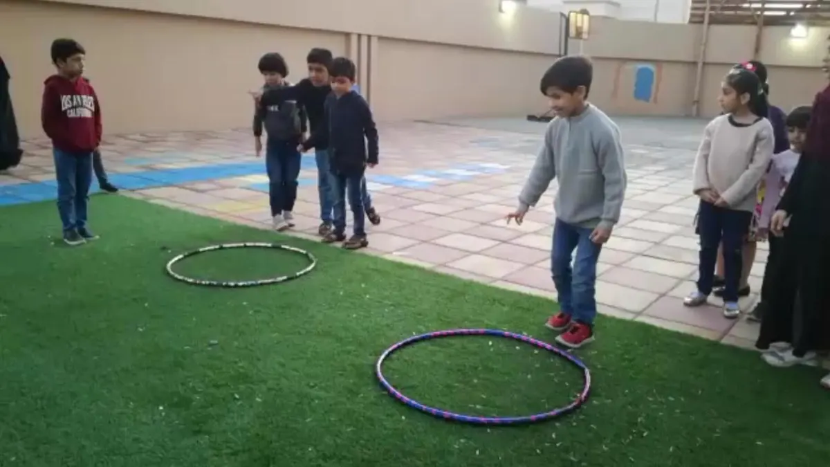 في الربيعية.. متطوعات يحوّلن الإجازة إلى دورات تعليمية وترفيهية