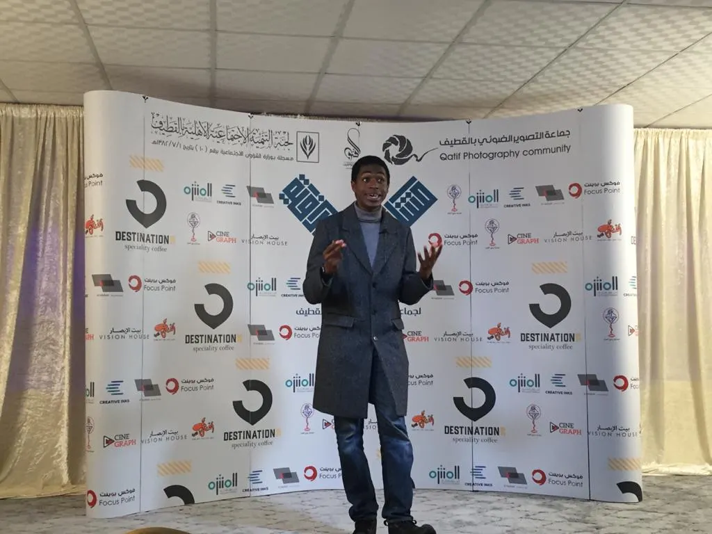 في القطيف.. كاميرا «صدّيق» تسرد حكايا فوتوغرافية من آسيا الوسطى