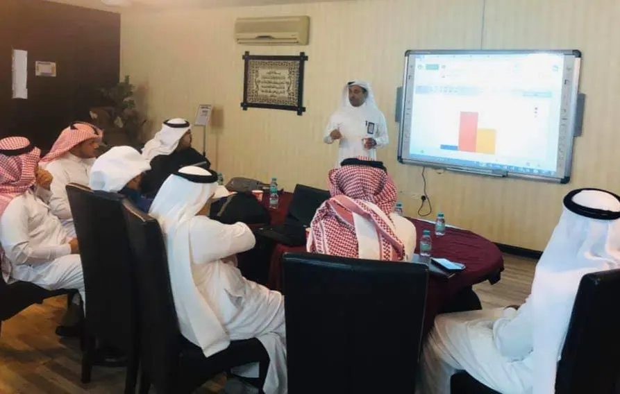 في القطيف.. آل عجيان ينقل «قدّر فهدى» من التربويين إلى مشرفي النفسية