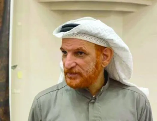والد «الخنيزي» يبدي استغرابه من تصريحات محامي الخاطفة.. ويكشف سبب تأخره في السفر