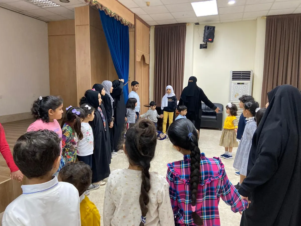 في القطيف.. «آل جعفر» تأخذ ٥٠ طفلًا وطفلةً في رحلة نحو عالم الإبداع
