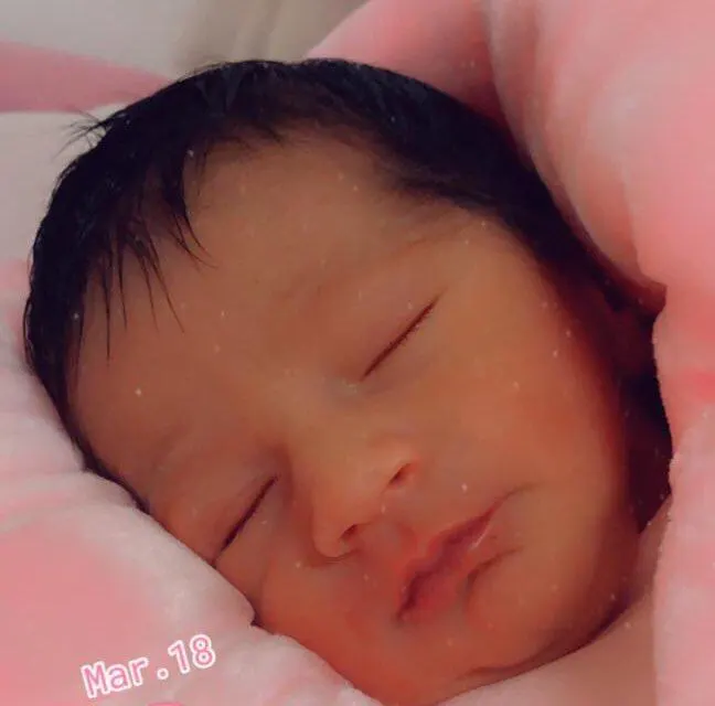 «مسك» تنير منزل عائلة اخوان