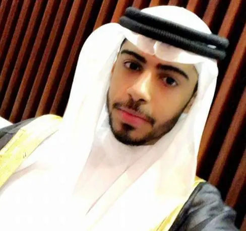 «الخباز» في القفص الذهبي