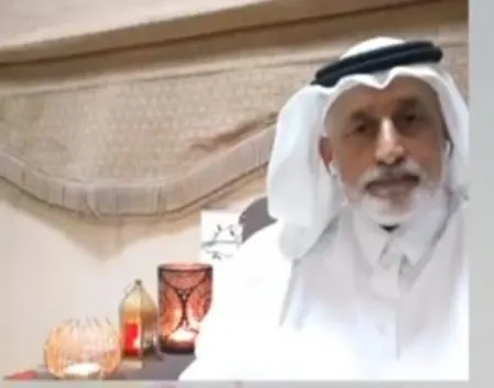 في الفضاء الإلكتروني.. معلم يسهل الإنجليزية.. وينصح بحديث «المرآة» لتطويرها