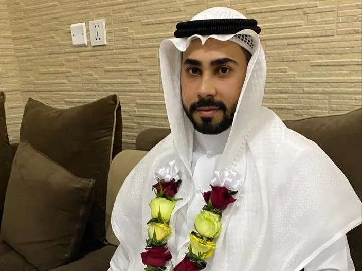 من الربيعية.. «آل سليس» يحتفي بعقد قرانه