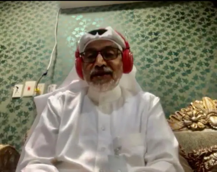 اختصاصي نفسي موصيًا بتشديد الرقابة: الأجهزة الإلكترونية أصبحت تشاركنا تربية أبنائنا