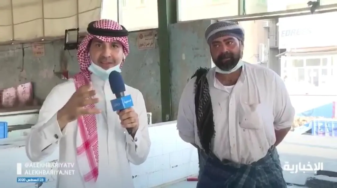 بالفيديو... عصابات سائبة تتلاعب بسوق السمك المركزي في القطيف