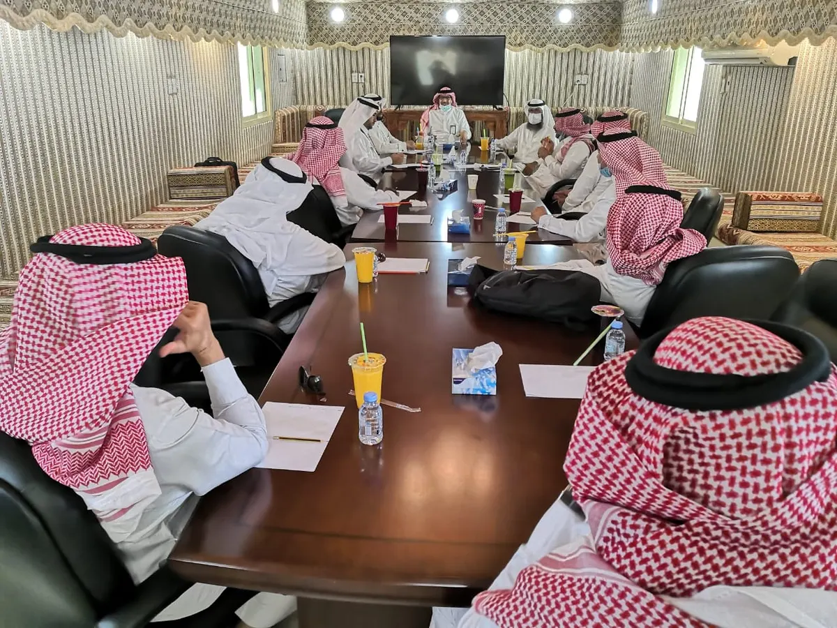 تعليم القطيف يناقش تفعيل زيارات المشرفين للمدارس والمعلمين عبر «مدرستي»