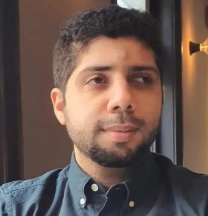 في لقائه بـ المعاتيق.. سليس يروي «تجربة نجاح بعد السقوط»