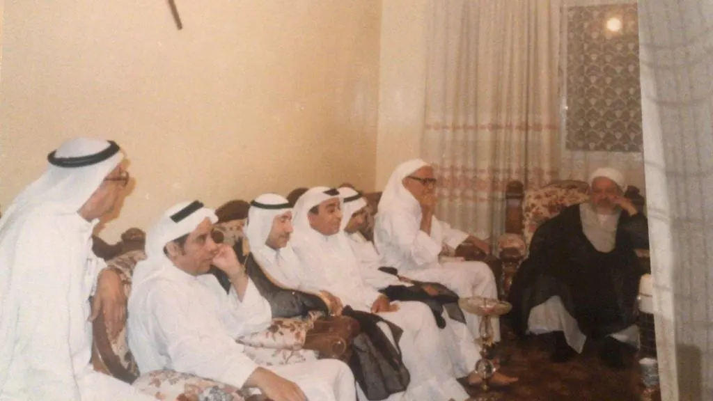نصر الله: علّامة الجزيرة زار «أبو لوزة» ليشوي سمكة وانتهى بتضمين القطيف في معجمه الجغرافي.. صور نادرة