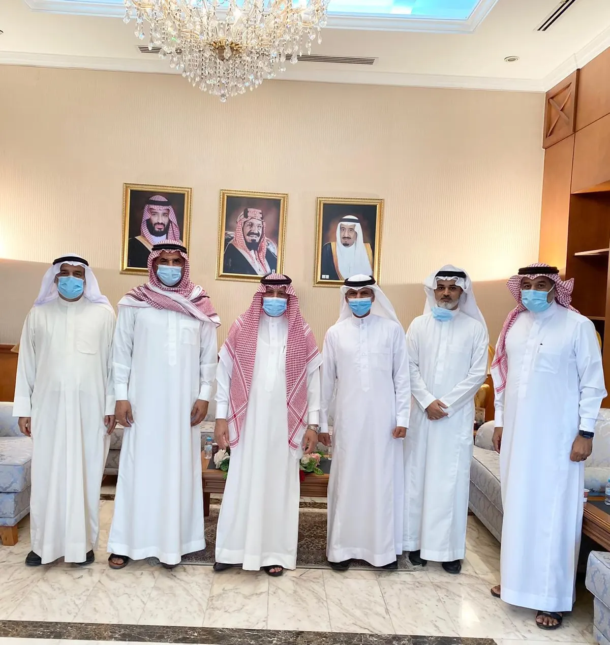 محافظ القطيف يلتقي رئيس وأعضاء «نور سنابس».. تعرّف على إنجازات وخطط النادي المستقبلية