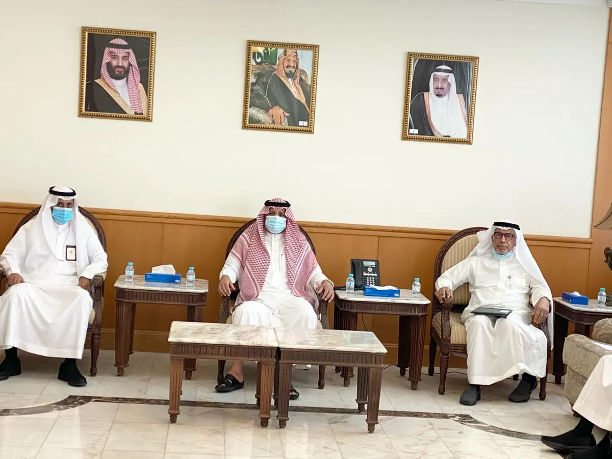 في القطيف.. المحافظ يطّلع على إستراتيجية وأنشطة وأهداف الجمعية التعاونية