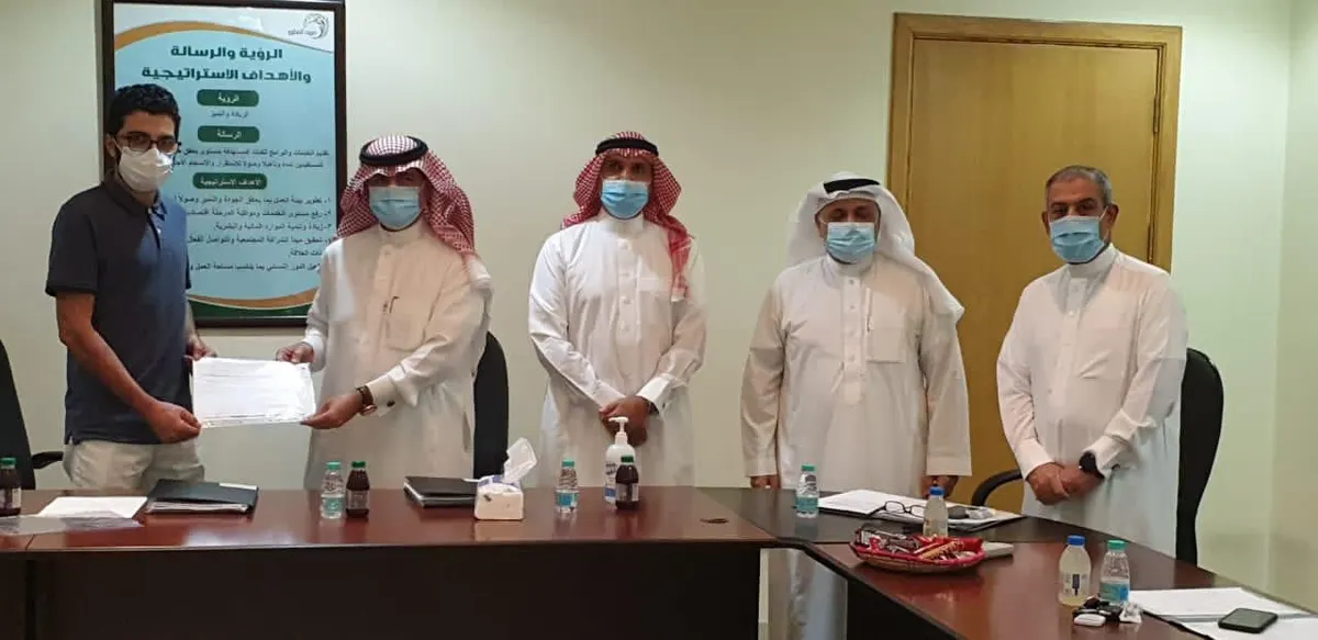 في شراكة مجتمعية جديدة.. خيرية القطيف تسعى لدعم 2400 أسرة بـ«باقي الهلل»