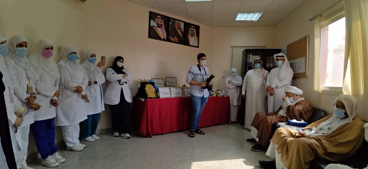 بالأسماء.. نظير جهودهم في مواجهة الجائحة.. أهالي الجش يكرمون ٤٣ كادرًا صحيًا