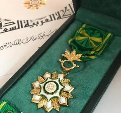في صفوى.. إيمان آل عبد ربه تبرّ والدتها بـ«كلية».. ووسام الملك عبد العزيز يتوجها بعد عام من التبرع
