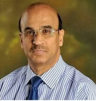 من تاروت.. «ستانفورد الأمريكية» تختار الاستشاري آل سالم بين أفضل 2% من علماء العالم