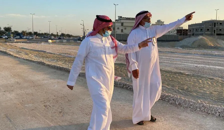 في سيهات.. البلدية تدعو الجهات المختصة للبدء في إيصال الخدمات لمخطط النسيم