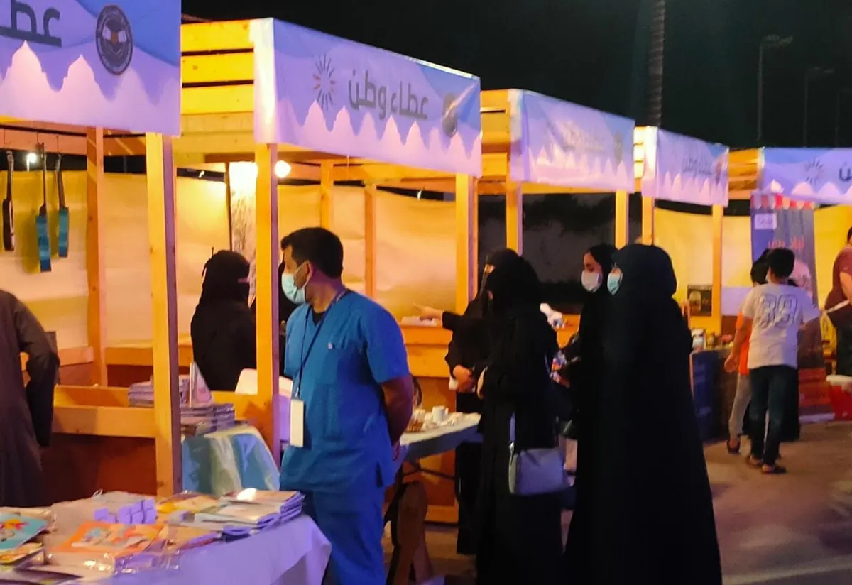 في يوم التطوع السعودي والعالمي بـ سيهات.. آل ربيع شفاه «ذوي الصم» وآذانهم