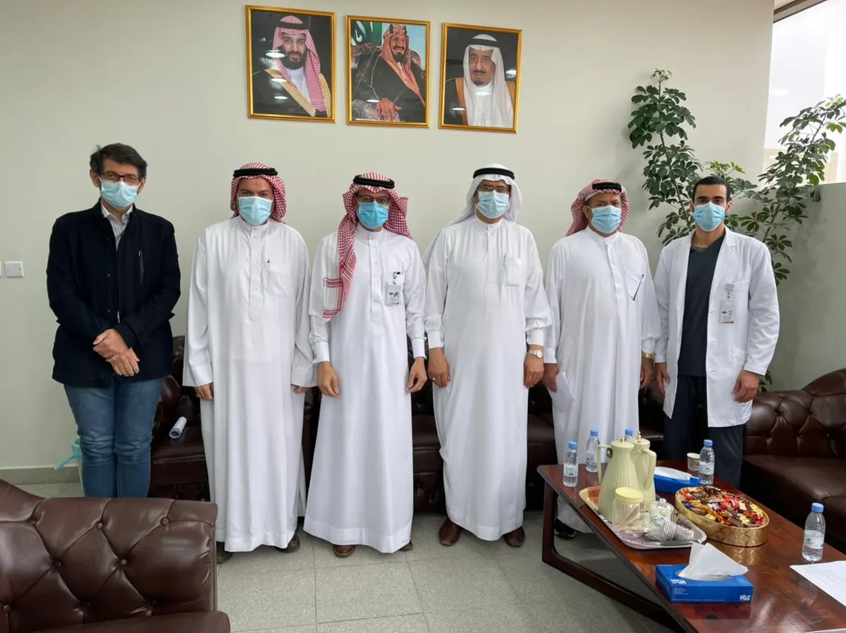 في العوامية.. الجمعية تعزز شراكتها الاجتماعية مع مستشفى الأمير محمد بن فهد