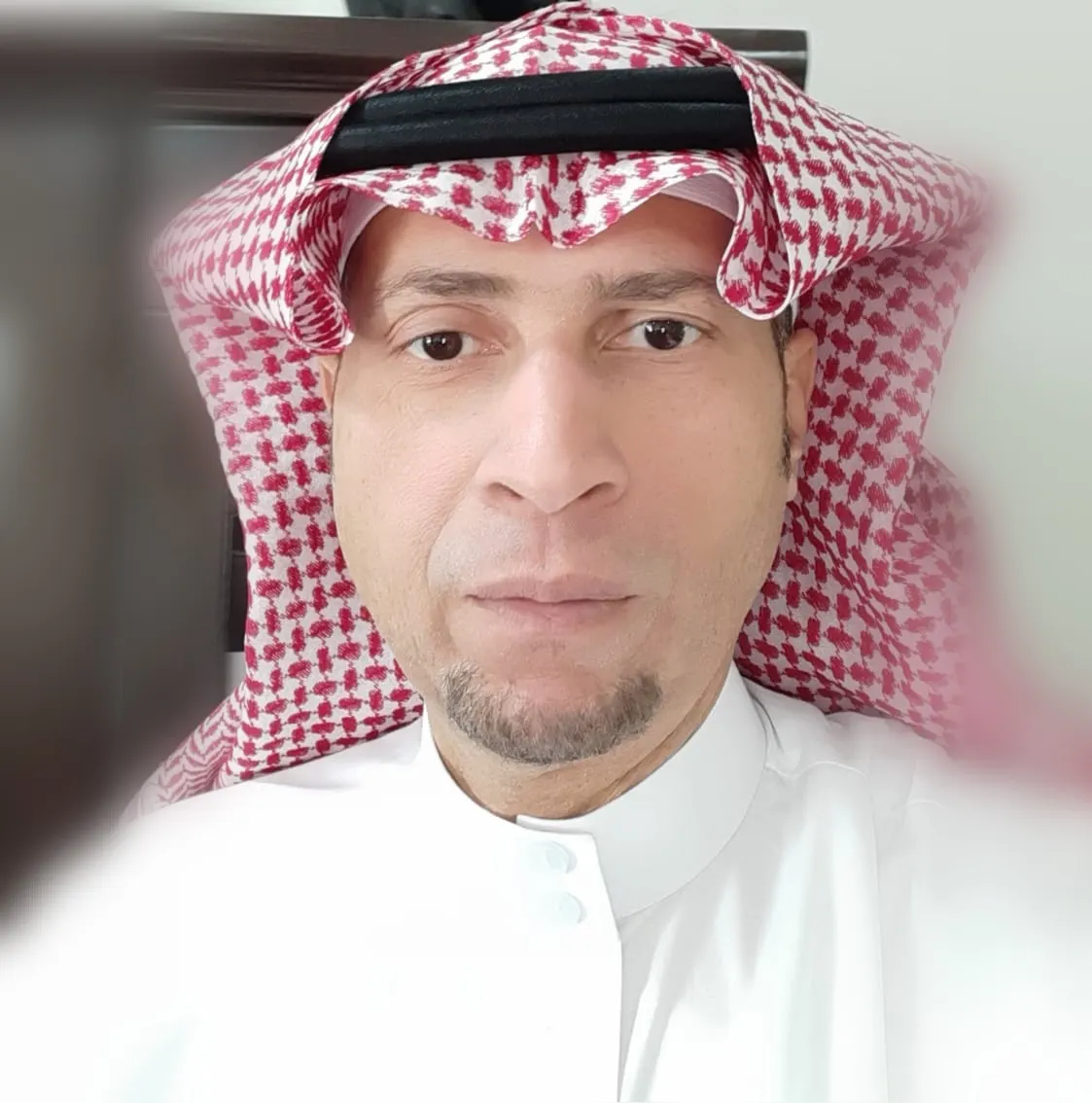 مدير تعليم القطيف يُهنئ الـ «الغانم» بمناسبة ترقيته