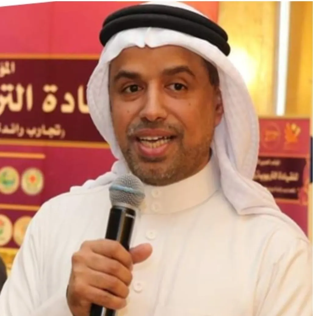 في ضيافة «هاتف أم الحمام».. العجيان يحلل رموز «قانون الجاذبية الزوجية»