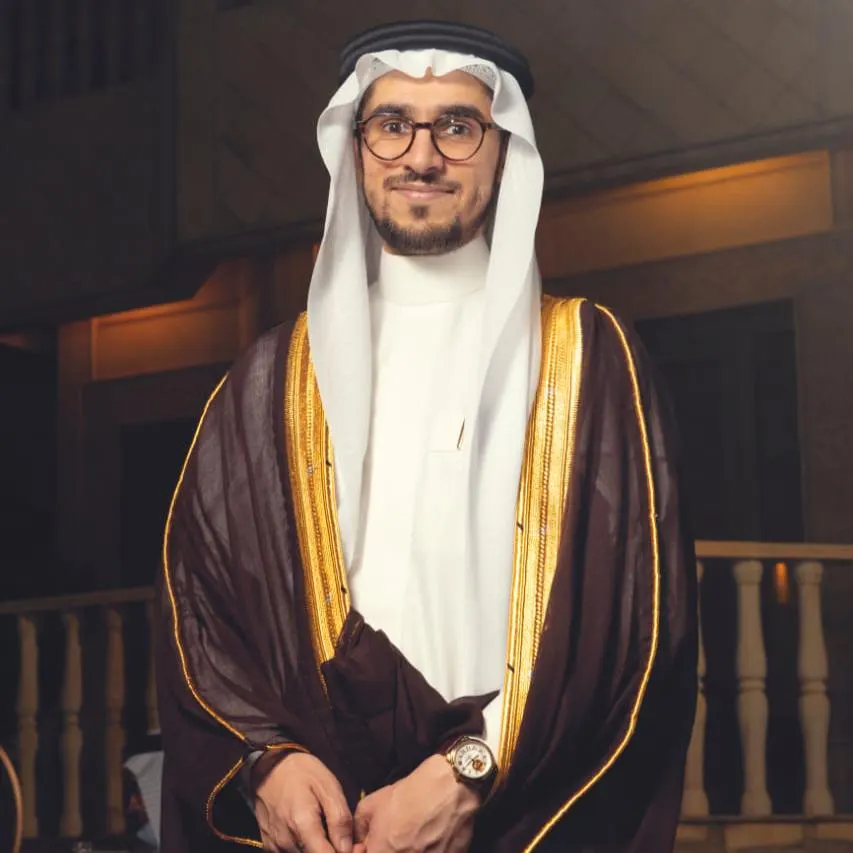 من القطيف.. القفص الذهبي يجمع عائلتي «الزاير» و«آل جواد»