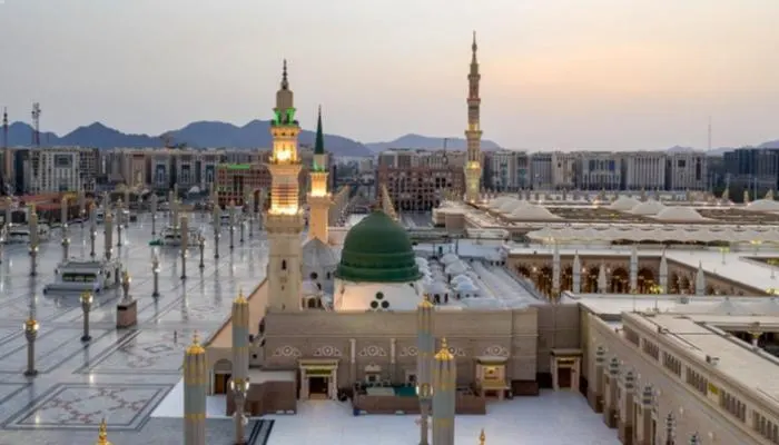 في البحاري.. كرموا الموتى فكافأهم الأهالي بـ رحلة إلى المدينة المنورة.. تعرف على الأسماء