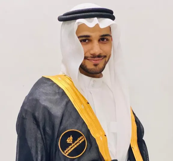 من الجش.. «حسين الزراع» يحصد البكالوريوس في الصيدلة الإكلينيكية