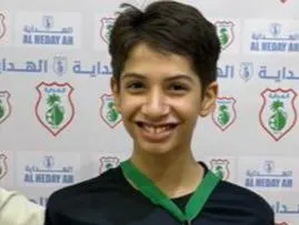 من أم الحمام.. نظير تحقيقه برونزية سباحة 2021.. الجش تكرم «أحمد المعلم»