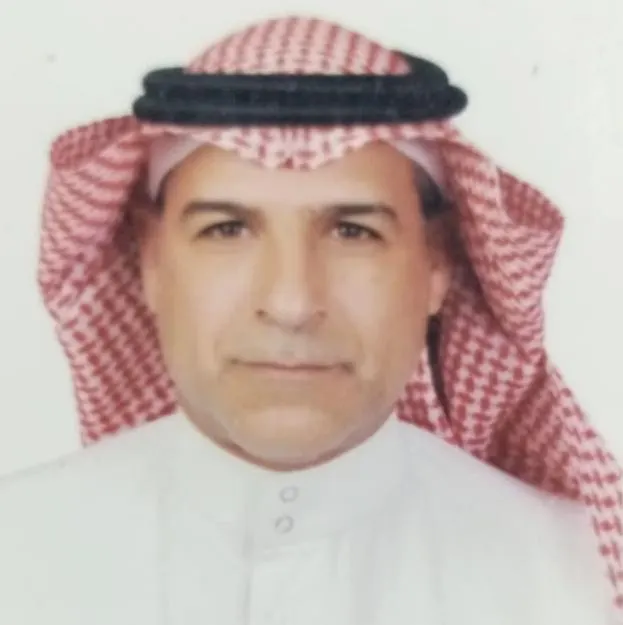من الجش.. لمشاركته في إنتاج عسل المانجروف.. البيئة والمياه والزراعة تكرم «علي العلي»