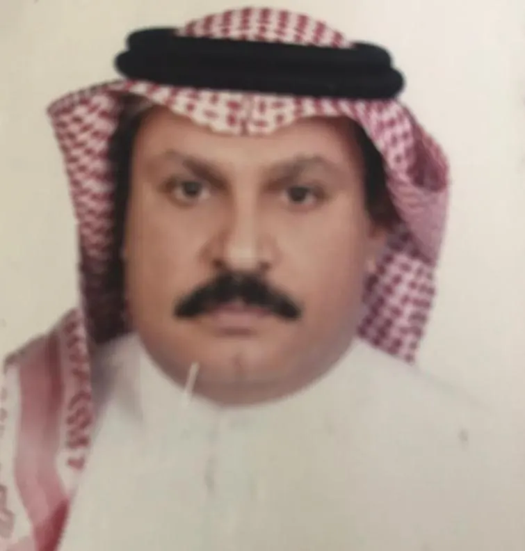 من سيهات.. لمشاركته في إنتاج عسل المانجروف.. البيئة والمياه والزراعة تكرم «عبد المنعم آل خميس»