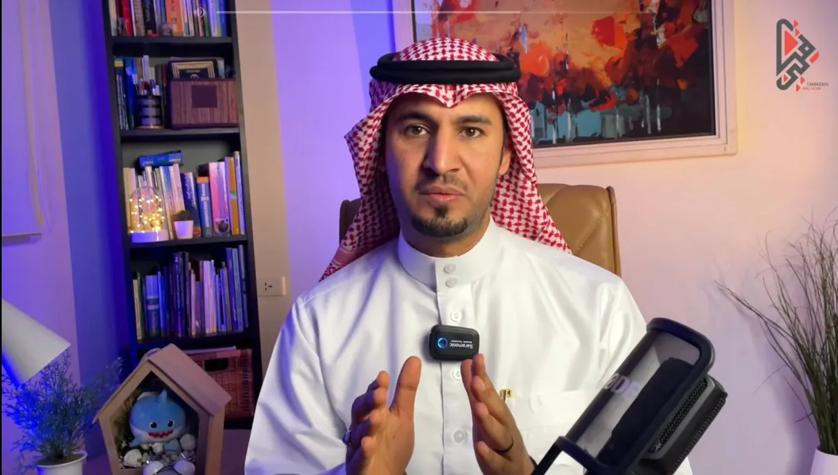 على منصة يوتيوب.. زكي المبارك يضع حلولًا لمشكلة اختلاف شخصية الطالب في البيت عن المدرسة