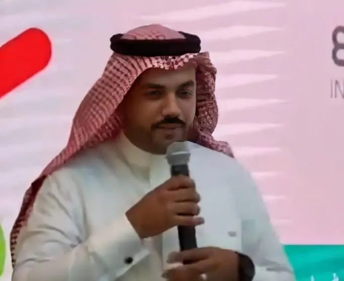 لمساهمته في تعزيز ثقافة الإبداع بهيئة الهلال الأحمر السعودي.. «حسن شياب» على منصة التكريم