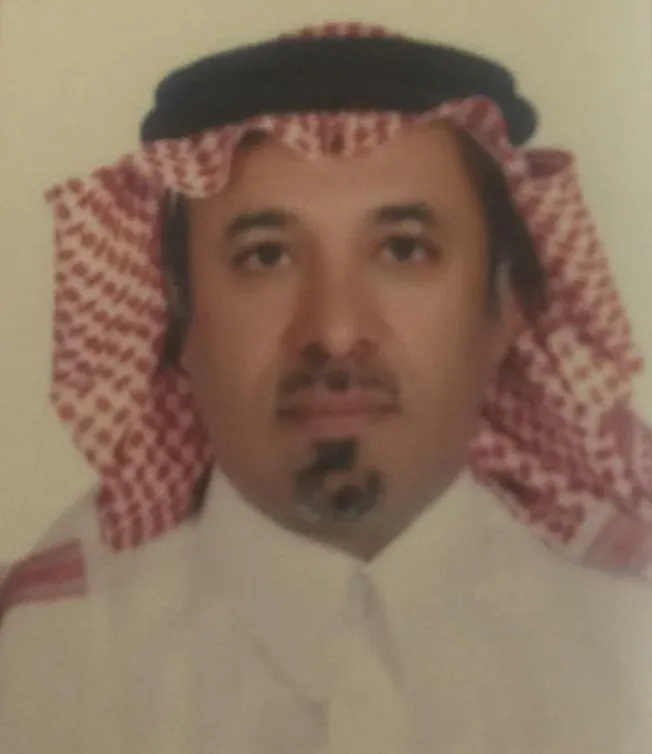 مستشفى الأمير محمد بن فهد يكرّم «حسن العبداللطيف»