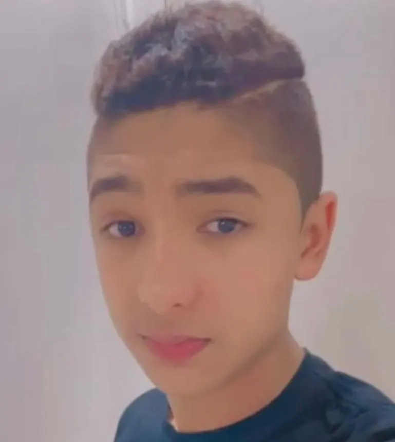 نظير جهوده في مركز اللقاحات.. مستشفى الأمير محمد بن فهد يكرّم «محمد الحميدي»