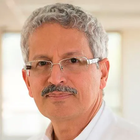 في التوبي.. موعيًا بسرطان الثدي.. الدكتور عادل الخطي يرد على الاستشارات والأسئلة الطبية