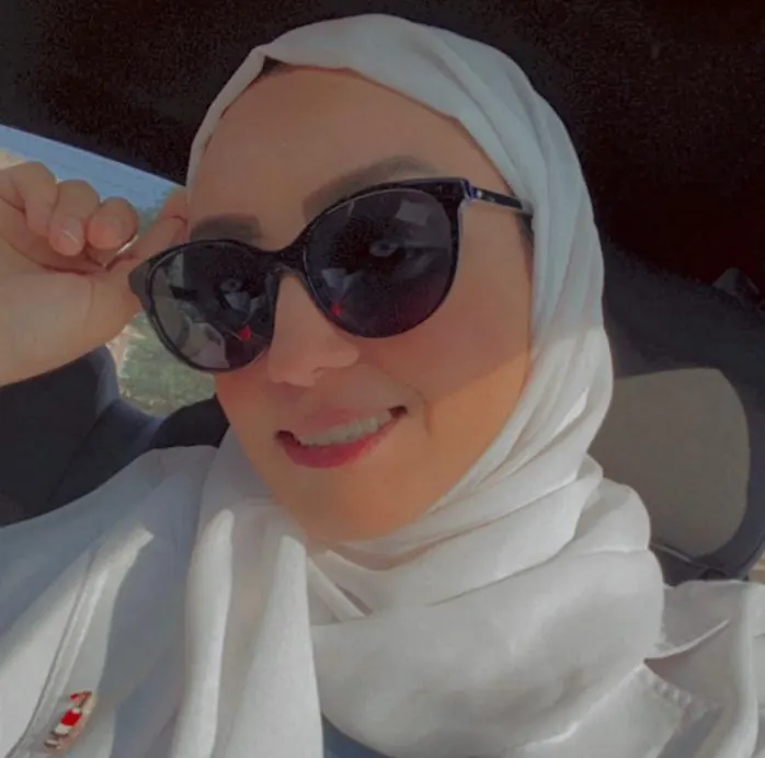 من القطيف.. نظير جهودها في مركز اللقاحات.. مستشفى الأمير محمد بن فهد يكرّم «سارة آل عباس»