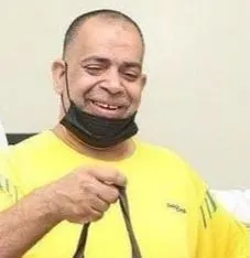 من شويكة القطيف.. لحضوره المميز في المباريات.. نادي الترجي يكرم المشجع «عبد الأمير حمادة»
