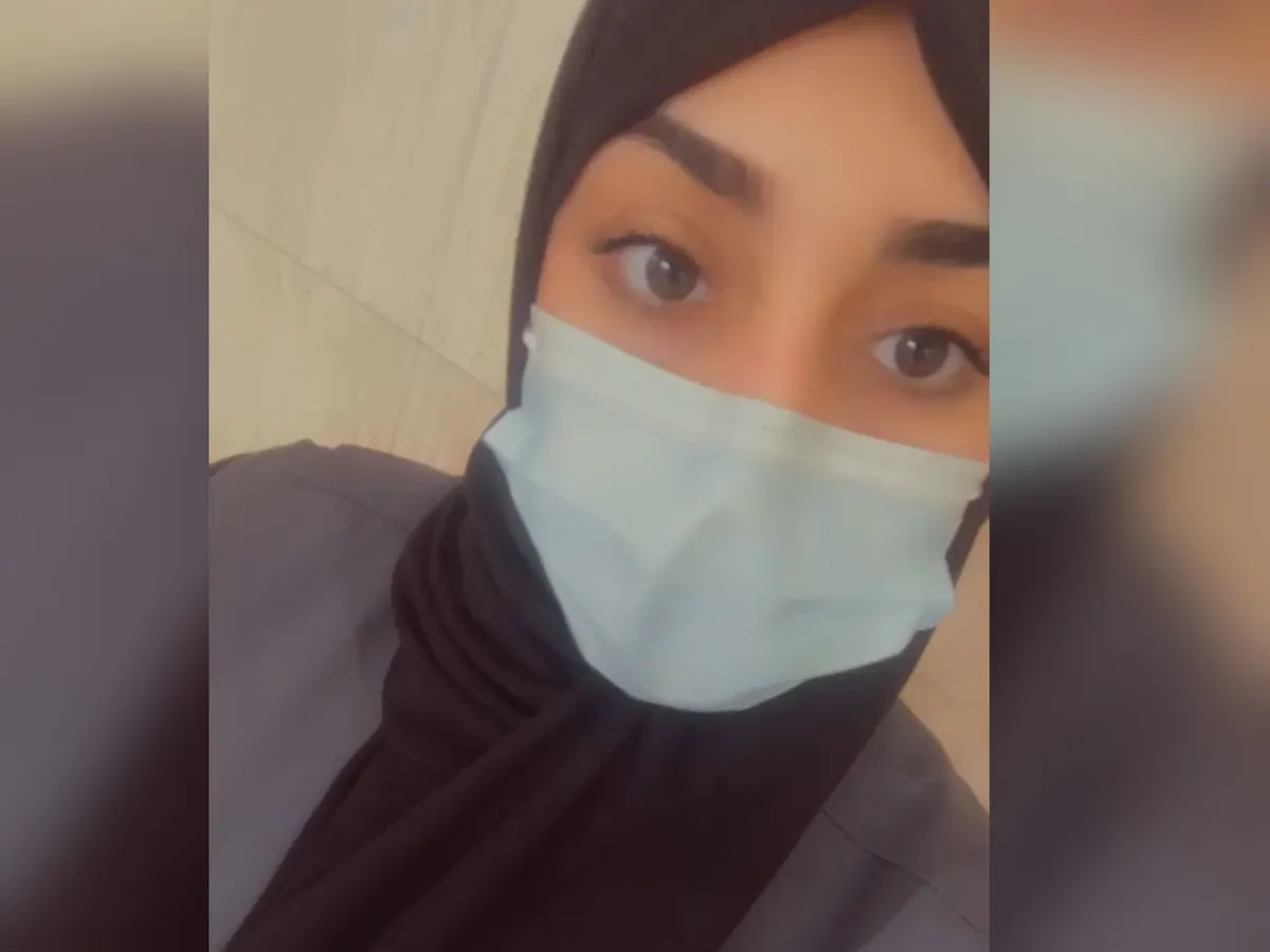 نظير تطوعها كمساعد صحي في الخدمات المساندة.. مركز التطوع الصحي بوزارة الصحة يكرّم «إيمان أبو كبوس»