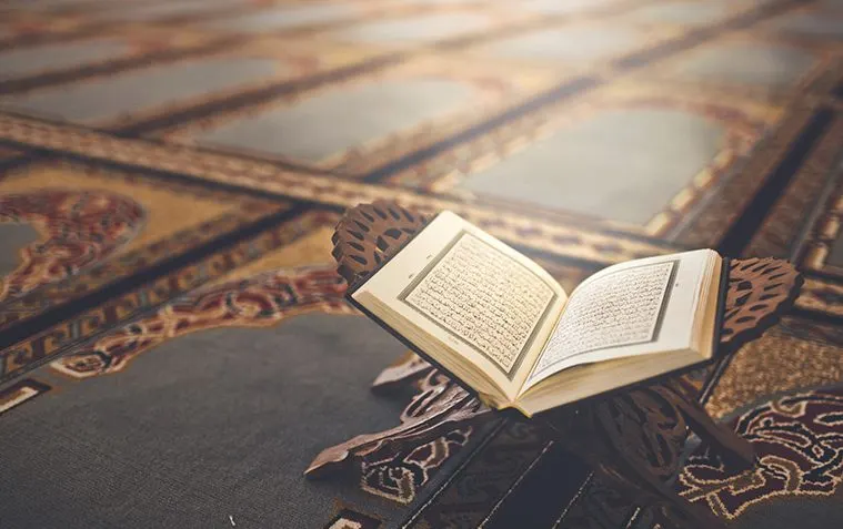 في المنيرة.. مسجد السيدة آمنة يصحح التلاوة والتجويد بـ«نور القرآن»