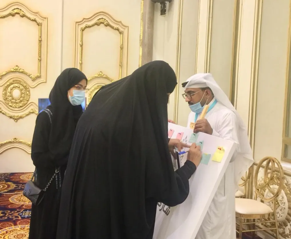 في يوم التطوع العالمي.. زوار خيرية الجارودية يدونون أفكارهم ومقترحاتهم على ملصقات «شارك بفكرة»