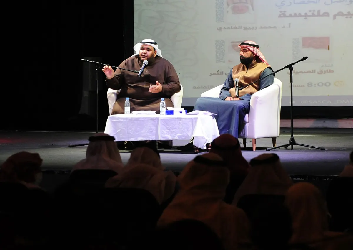 بـ احتفائه بيوم اللغة العربية.. ابن المقرب الأدبي يرفع المفاهيم الملتبسة في «اللغة والتواصل الحضاري»