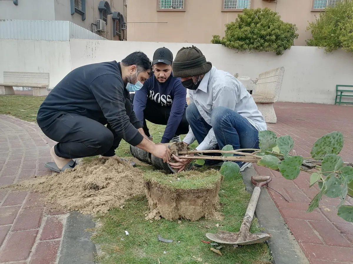 في التوبي.. متطوعون يشاركون «البلدية» و«التنمية» بترك أثر جميل في بلدتهم.. شاهد الصور