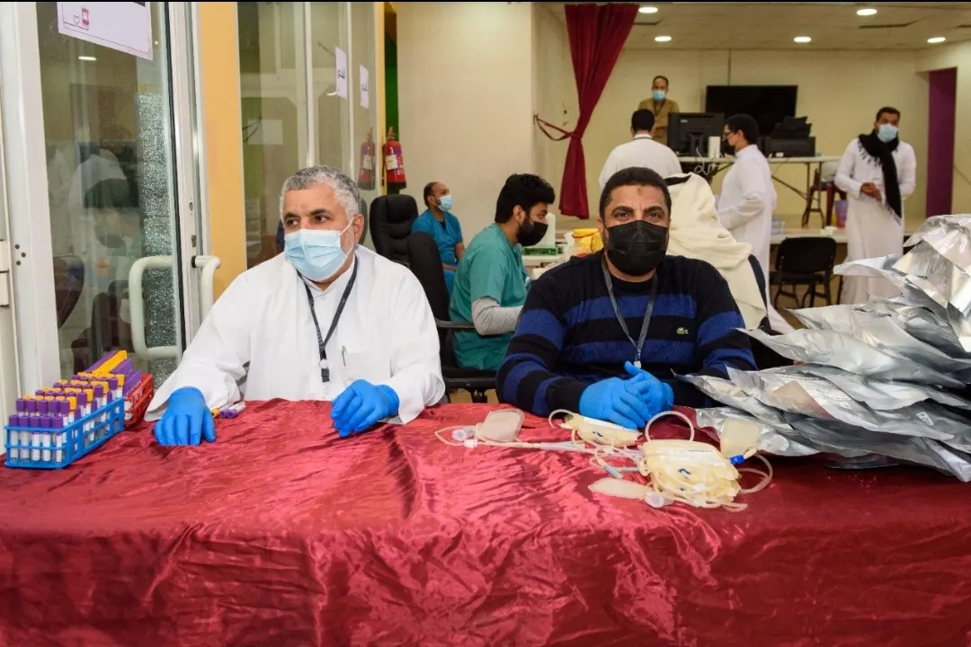 في صفوى.. 122 متبرعًا يدعمون بدمهم ثاني أيام «قطرة حياة»