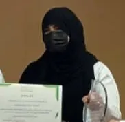 سيهات.. مستشفى الولادة بالدمام يكرم فتحية الحاجي لانتهاء فترة عملها.. دامت 30 عامًا