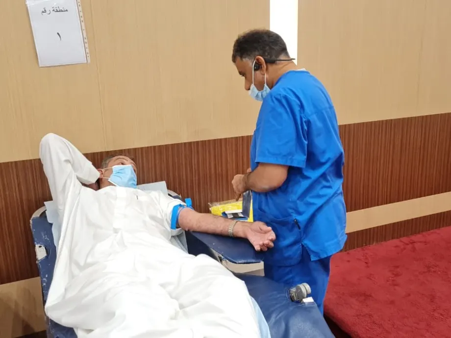 العشم في أبناء القطيف لا يخطئ.. 93 متبرعًا بالدم ثاني أيام «قطرة حياة 3».. وأمل المنظمين يتضاعف في ختامها