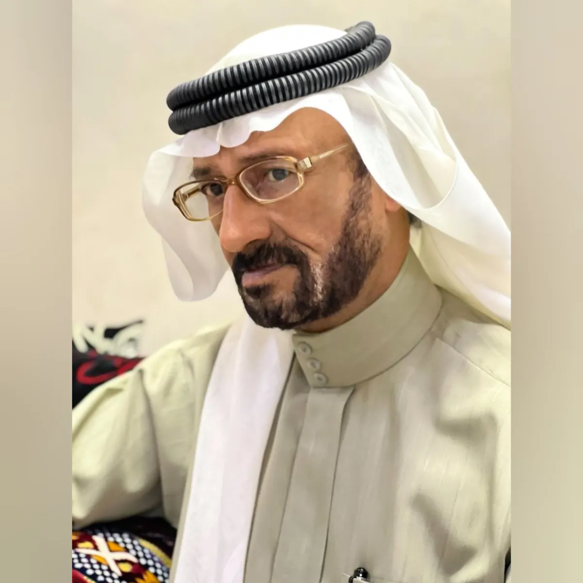 لَمْسَةٌ وَهَمْسَة .. فِيْ حُبِّ الْأَنْوَارِ الْخَمْسَة